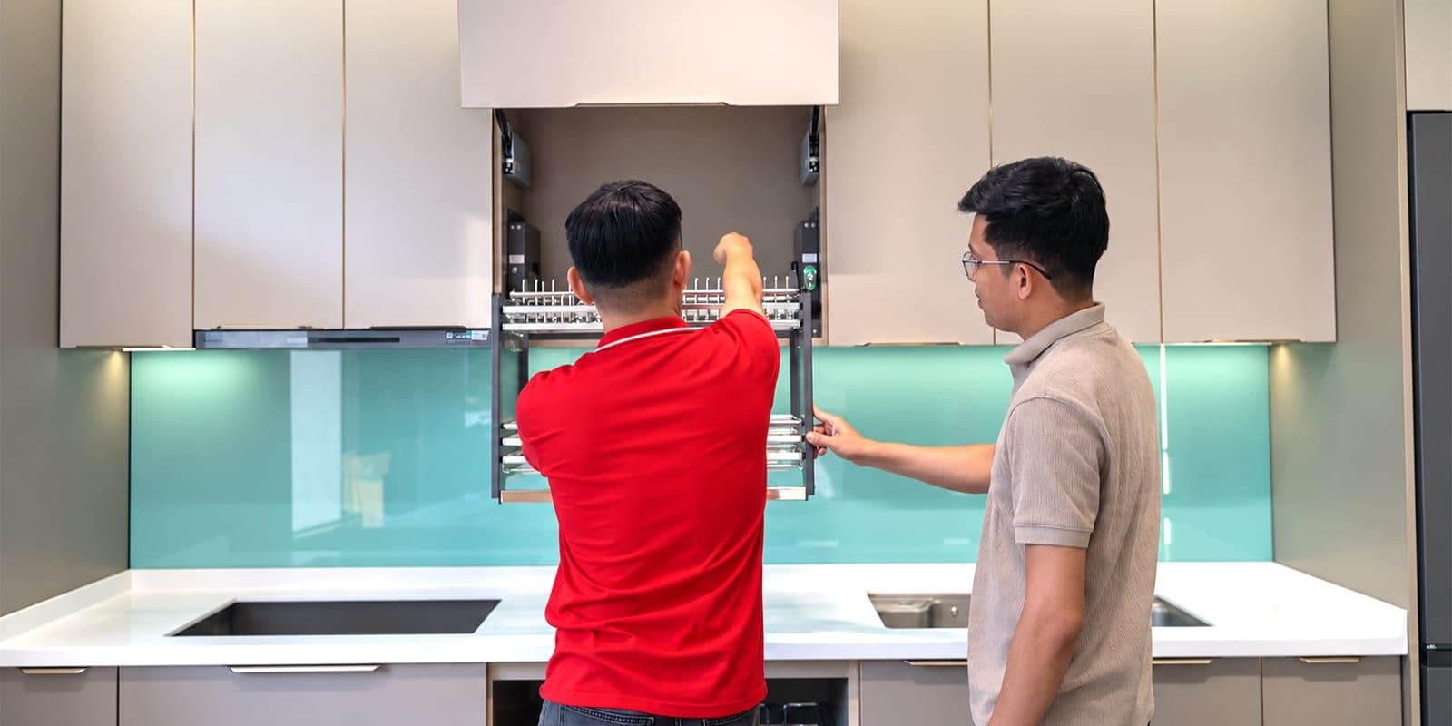 Phụ kiện Duraval đang vận hành trong gian bếp đã bàn giao