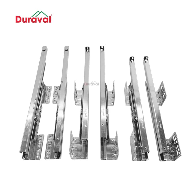 Bộ ray ngăn kéo âm giảm chấn chống gỉ Duraval D622, thấy rõ đầu ray và các lỗ đột bắt vít