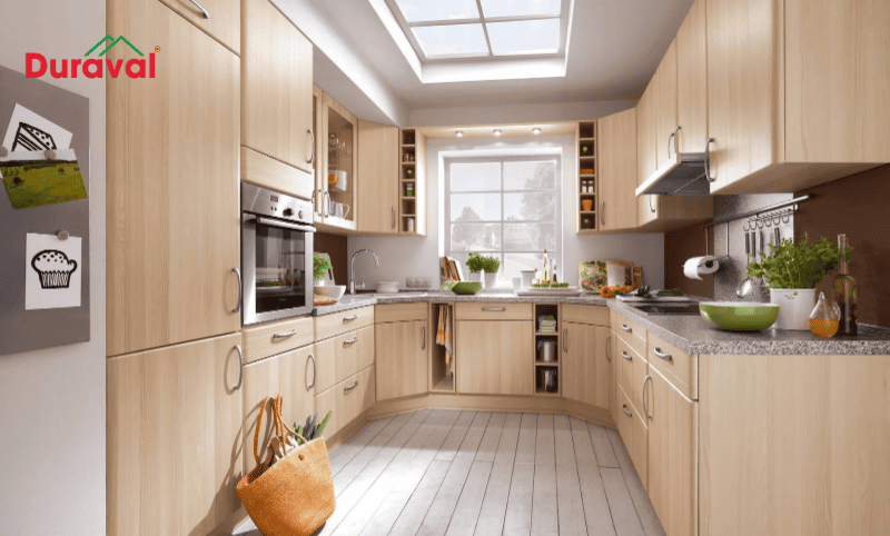 Bố trí bếp chữ U đối xứng giúp tối ưu công năng sử dụng