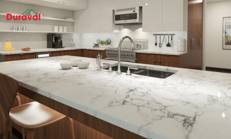 Cẩm thạch trắng Carrara có vân đá mềm mại