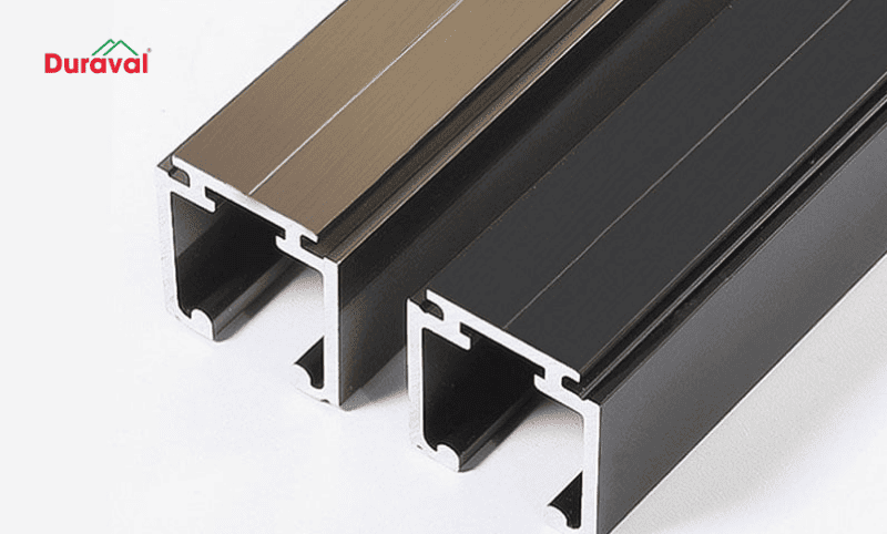Khi mua ray trượt, bạn cần chọn kích thước bản lề bằng 1.5 lần chiều rộng cánh cửa