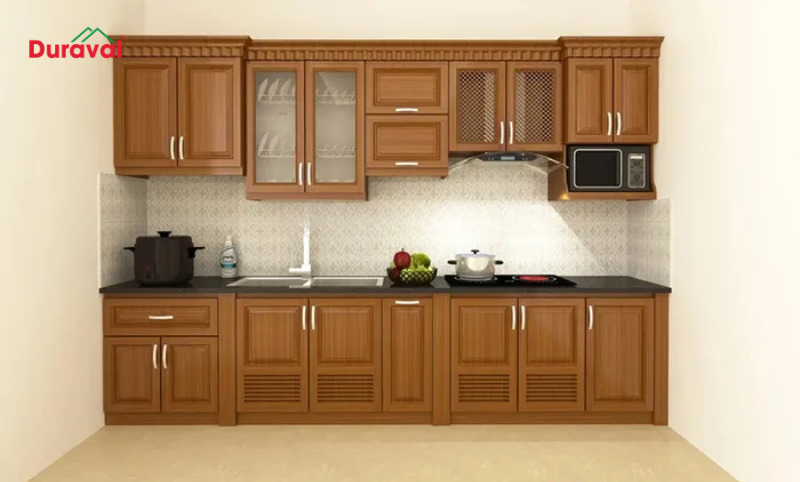 Sồi, óc chó, gỗ hương là những loại gỗ tự nhiên thường được sử dụng làm tủ bếp