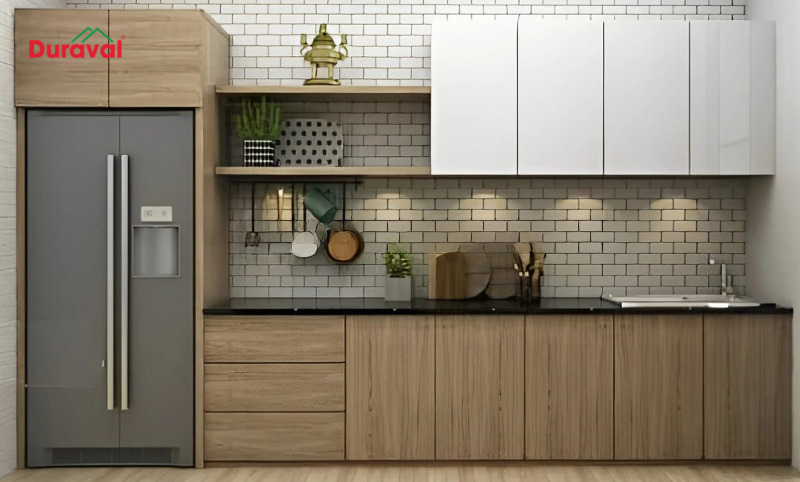 Tủ bếp được phủ một lớp Melamine với thiết kế vân gỗ tự nhiên